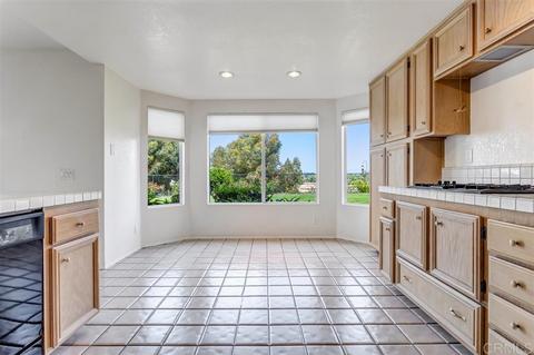 2344 Kimberly Ct, Carlsbad, CA 92008 photo 8