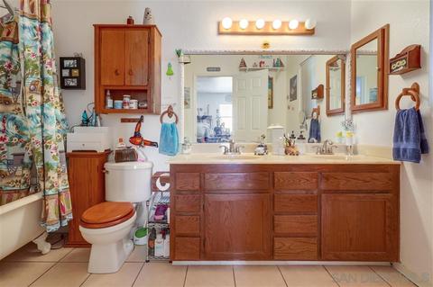 16135 Scarbery Rd, Ramona, CA 92065 photo 9