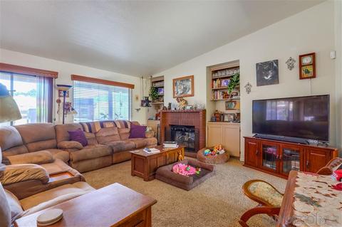 16135 Scarbery Rd, Ramona, CA 92065 photo 5