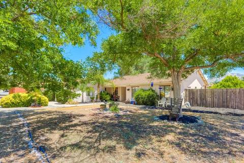 16135 Scarbery Rd, Ramona, CA 92065 photo 2