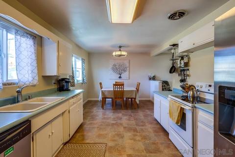 7671 El Paso, La Mesa, CA 91942 photo 7