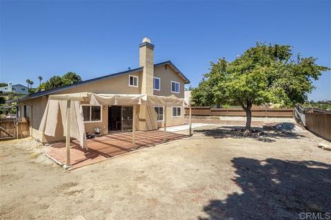 3582 Prestwick Cir, Oceanside, CA 92056 photo 3