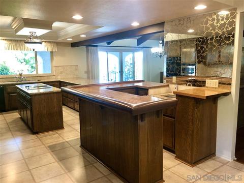 705 Berkeley Way, Vista, CA 92084 photo 5