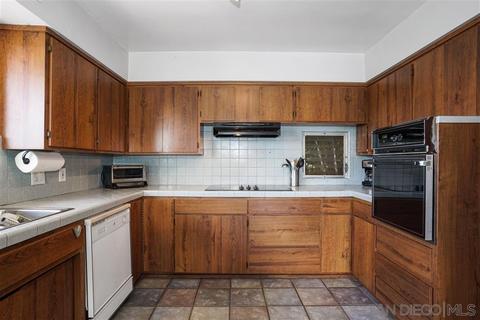 6355 Kimi Ln, La Mesa, CA 91942 photo 10
