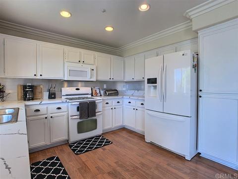 9497 Pino Dr, Lakeside, CA 92040 photo 4