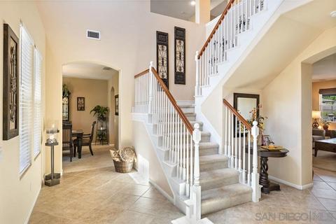 2438 Pine Valley Gln, Escondido, CA 92026 photo 3