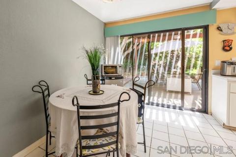 2390 Botella Pl, Carlsbad, CA 92009 photo 12