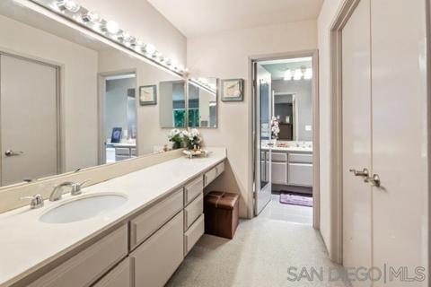 2390 Botella Pl, Carlsbad, CA 92009 photo 16