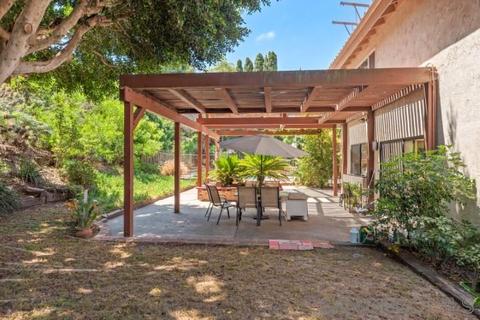 2390 Botella Pl, Carlsbad, CA 92009 photo 23
