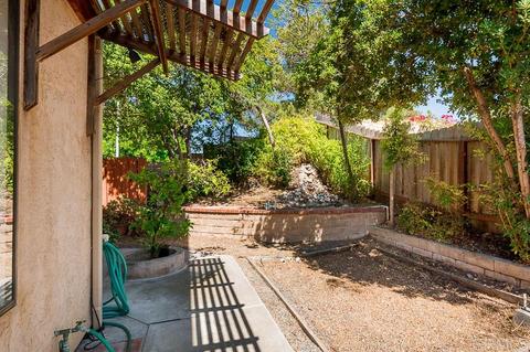 1098 E J St, Chula Vista, CA 91910 photo 12