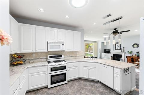 5001 Bella Collina, Oceanside, CA 92056 photo 23