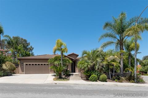 5001 Bella Collina, Oceanside, CA 92056 photo 3