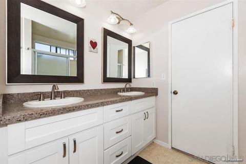 117 Espanas Gln, Escondido, CA 92026 photo 10