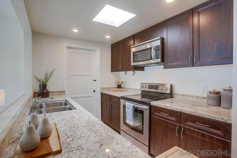 1649 Chalcedony St, San Diego, CA 92109 photo 4