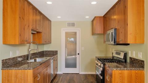 1187 Madera Ln, Vista, CA 92084 photo 8