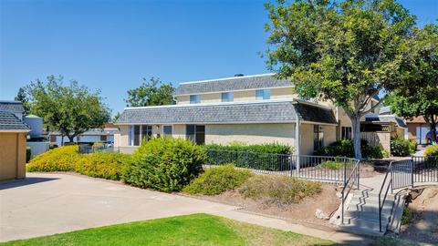 1187 Madera Ln, Vista, CA 92084 photo 3