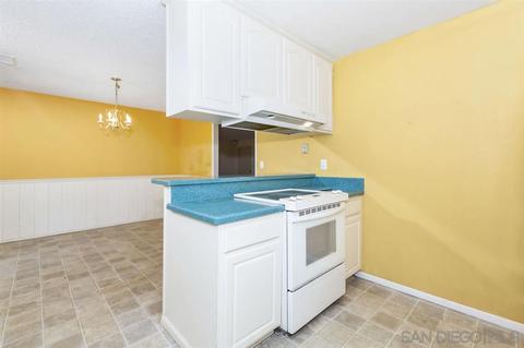 229 Shetland Way, Fallbrook, CA 92028 photo 8