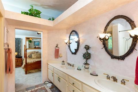 852 Glenwood Dr, Oceanside, CA 92057 photo 24