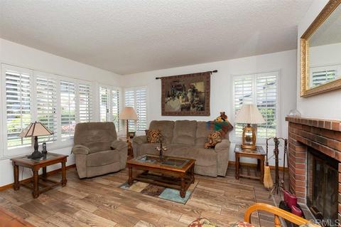 852 Glenwood Dr, Oceanside, CA 92057 photo 6