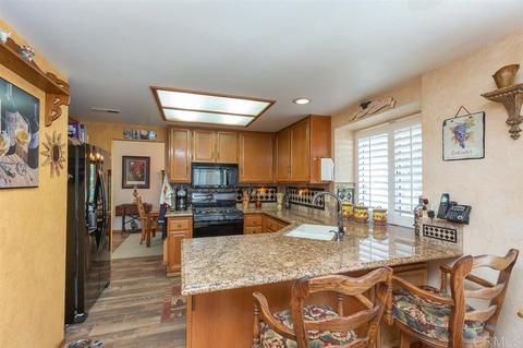 852 Glenwood Dr, Oceanside, CA 92057 photo 8