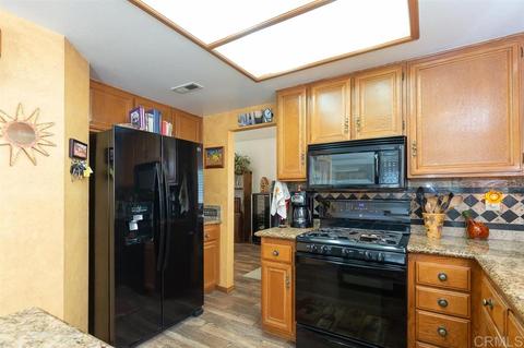 852 Glenwood Dr, Oceanside, CA 92057 photo 10