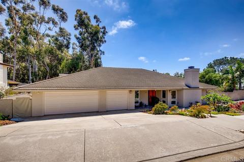 111 Parnassus Cir, Oceanside, CA 92054 photo 2