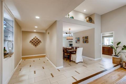 111 Parnassus Cir, Oceanside, CA 92054 photo 4