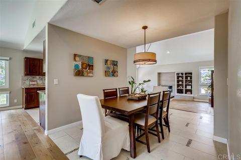 111 Parnassus Cir, Oceanside, CA 92054 photo 7