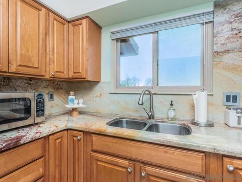 4461 Kittiwake Way, Oceanside, CA 92057 photo 9