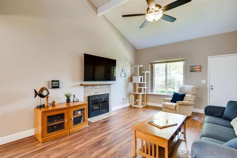 9864 Apple Tree Dr #E, San Diego, CA 92124 photo 4