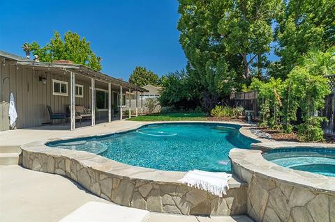 9308 Carmichael Dr, La Mesa, CA 91941 photo 4