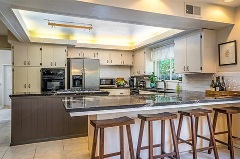9308 Carmichael Dr, La Mesa, CA 91941 photo 8