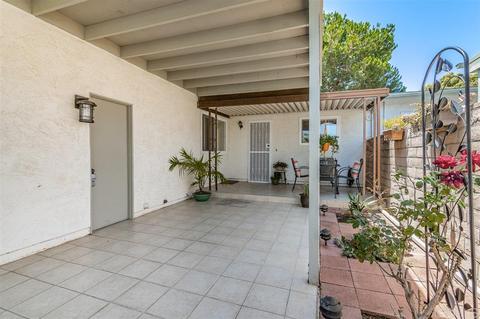 3732 Hickory Way, Oceanside, CA 92057 photo 2