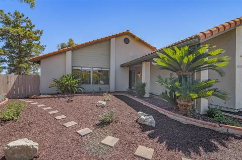 1455 Pine Rdg, Oceanside, CA 92056 photo 3