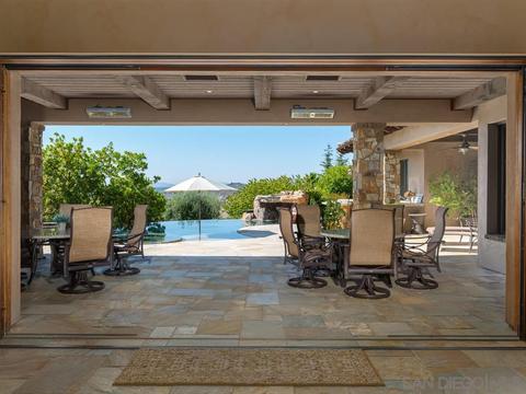 17980 Highlands Ranch Ter, Poway, CA 92064 photo 8