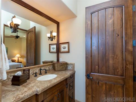 17980 Highlands Ranch Ter, Poway, CA 92064 photo 20