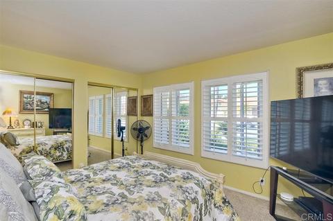 2599 Magellan Ln, Vista, CA 92081 photo 12