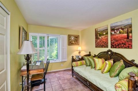2599 Magellan Ln, Vista, CA 92081 photo 11