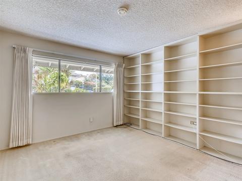 8458 Cliffridge Ave, La Jolla, CA 92037 photo 21