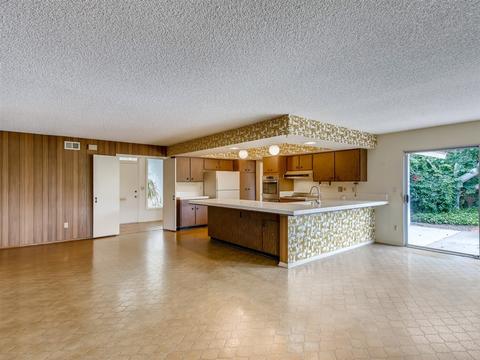8458 Cliffridge Ave, La Jolla, CA 92037 photo 17