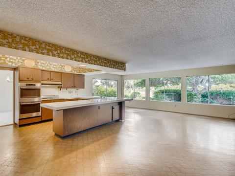 8458 Cliffridge Ave, La Jolla, CA 92037 photo 15