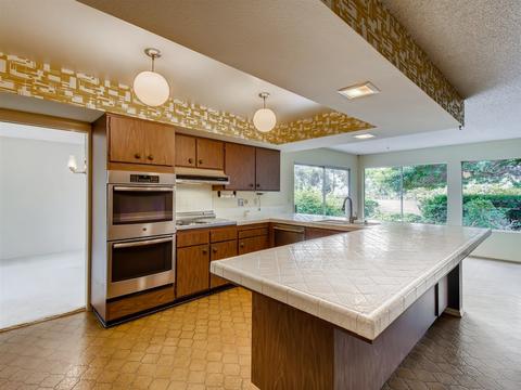 8458 Cliffridge Ave, La Jolla, CA 92037 photo 12