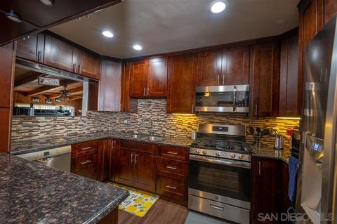 7342 Canton Dr, Lemon Grove, CA 91945 photo 7