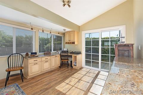 8015 Morocco Dr, La Mesa, CA 91942 photo 10