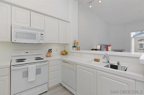 9237 Regents Rd #K401, La Jolla, CA 92037 photo 12