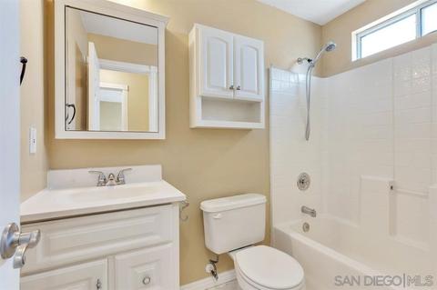 8939 New Seabury Dr, Santee, CA 92071 photo 17