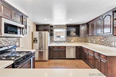 8939 New Seabury Dr, Santee, CA 92071 photo 2