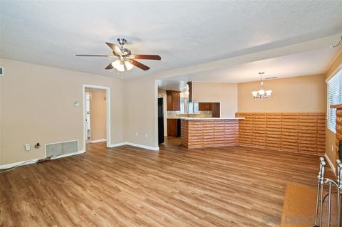 2349 Glenridge Rd, Escondido, CA 92027 photo 4