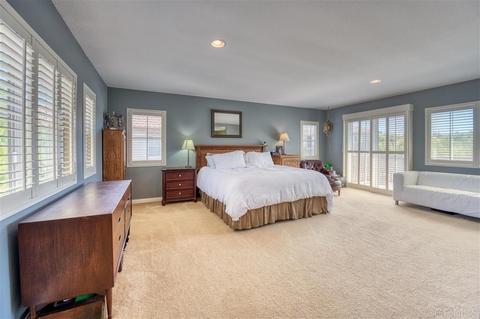 1050 Bells Dr, Oceanside, CA 92057 photo 9