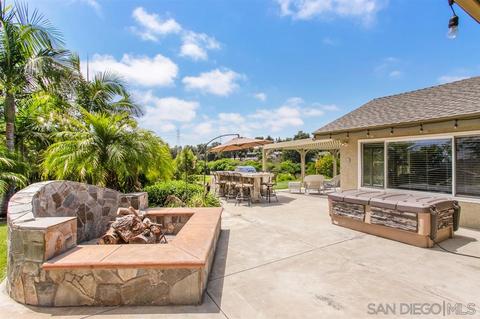 2101 Valley Rd, Oceanside, CA 92056 photo 3